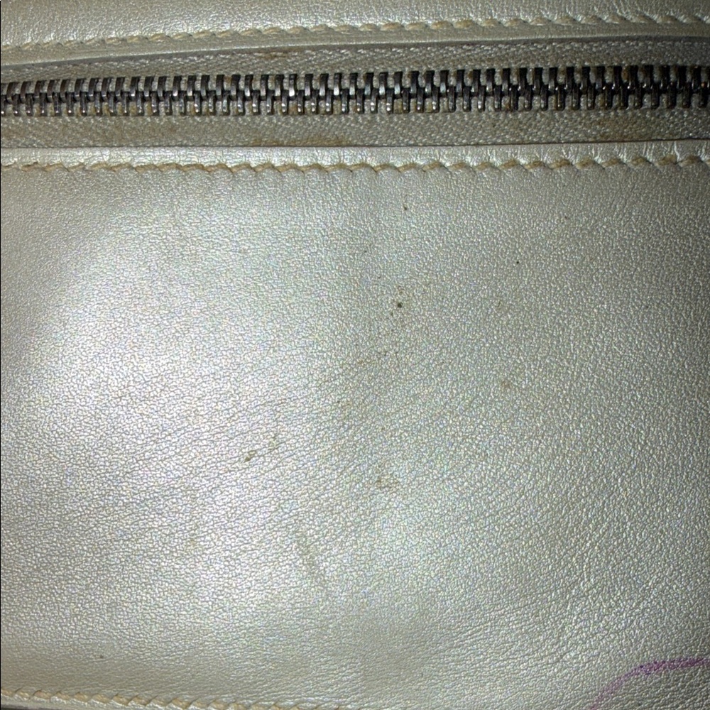 Hermès Metallic Silver Leather Bifold Wallet - Picture 7 of 14